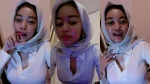 Jilbab Nakal Pamer Belahan Nenen