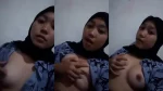 Teman Hijab Pap Remas Tetek Gede